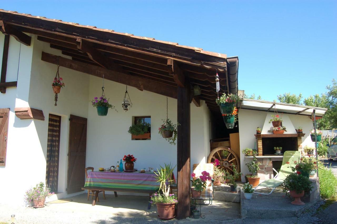 Saint-Jean-le-Vieux  Chambres D'Hotes Esponde Marie-Jeanne المظهر الخارجي الصورة